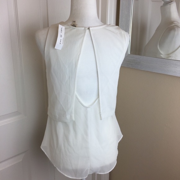 NWT! White sleeveless boho top! - Picture 3 of 7
